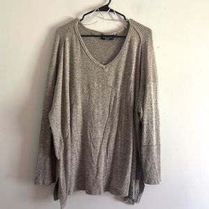 Knit Chic gray sweater size 2X